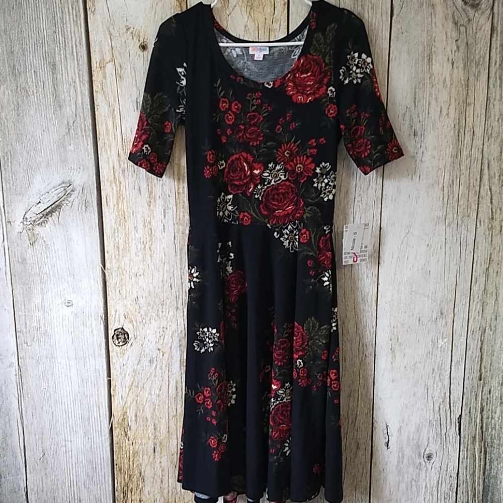 S Lularoe Nicole w/ Pockets